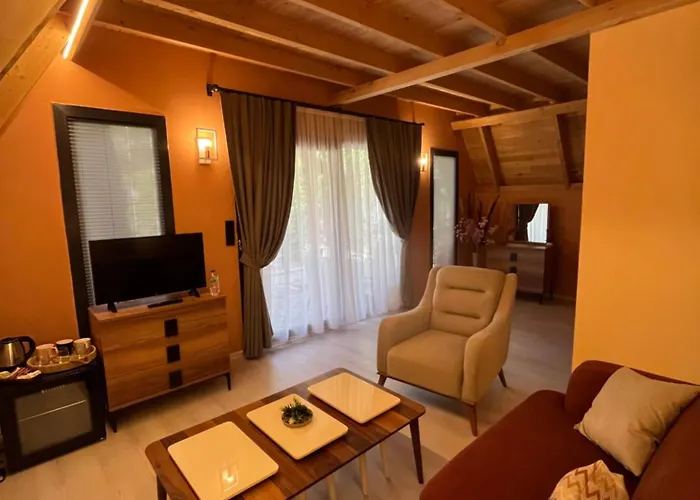 מלון Oba Beach אולודניץ