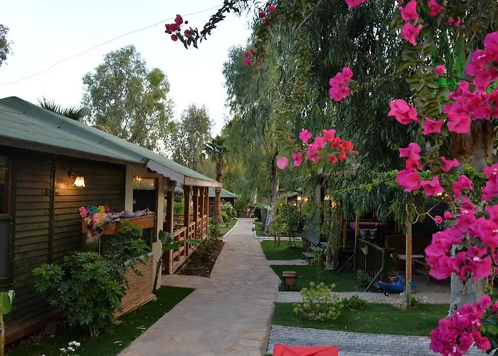 מלון Oba Beach אולודניץ