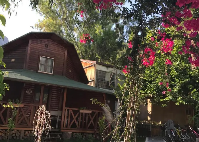 Oba Beach אולודניץ